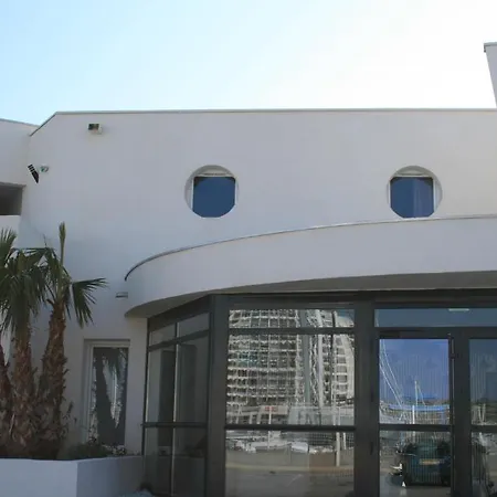 Cote Aparthotel